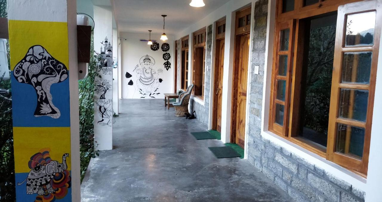 Madpackers Manali Hostel Ngoại thất bức ảnh