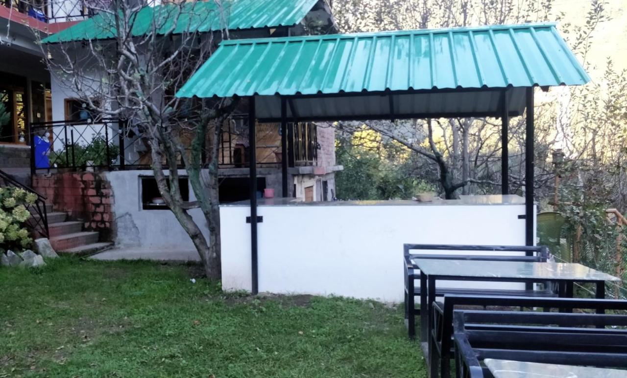 Madpackers Manali Hostel Ngoại thất bức ảnh